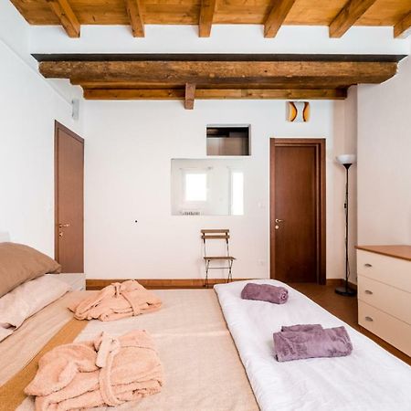 Whouse Suite Apartment Mirasole Bologna Luaran gambar