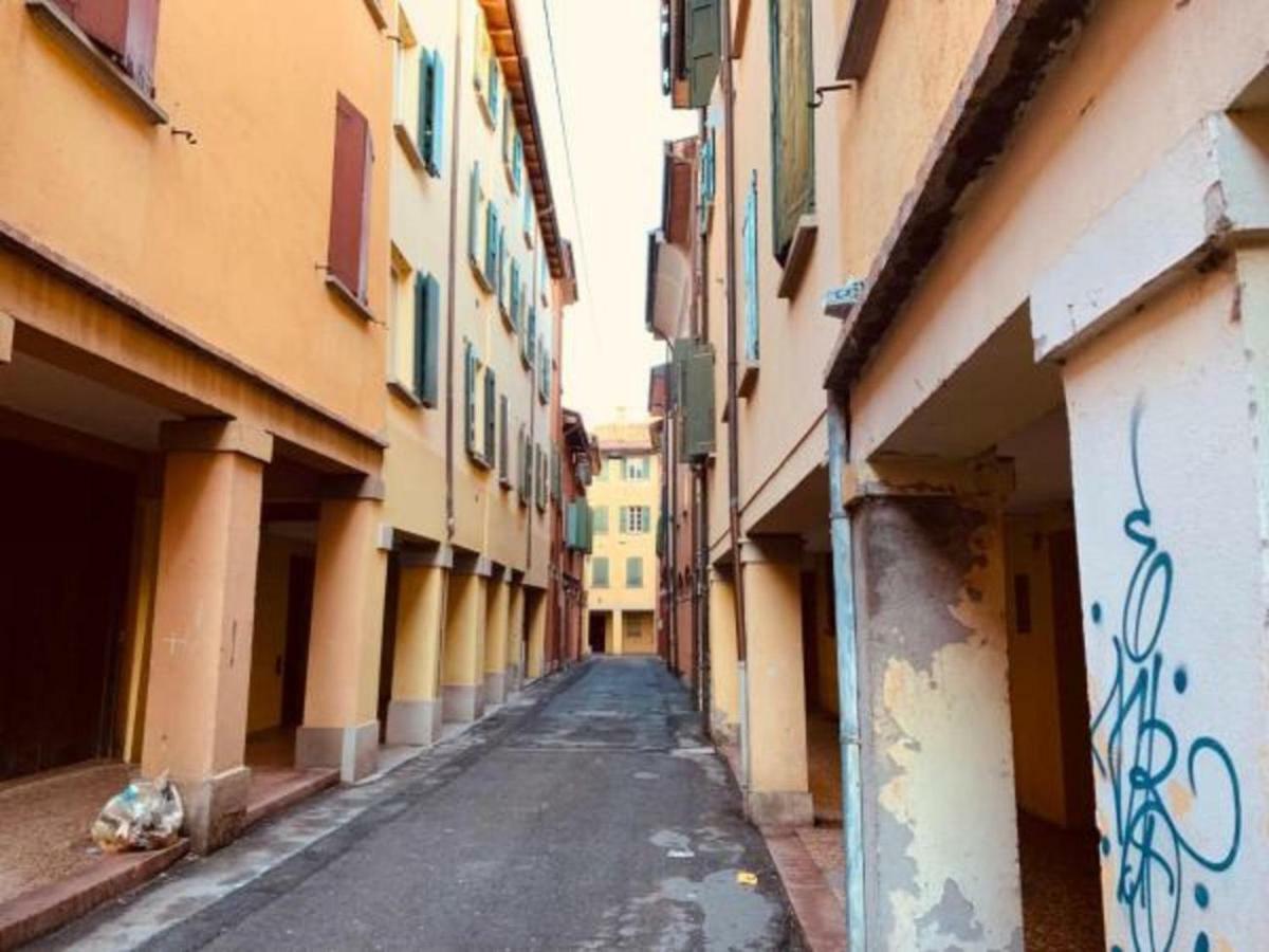Whouse Suite Apartment Mirasole Bologna Luaran gambar